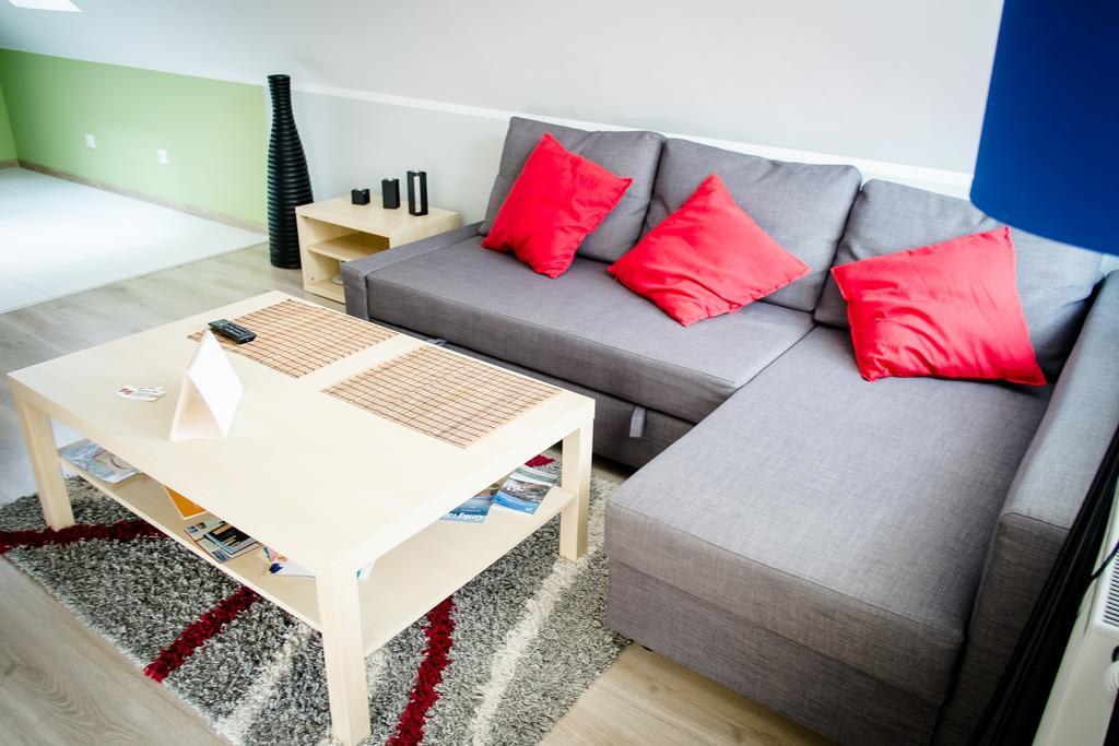 Apartament Widok Cieplice Lägenhet Jelenia Góra Rum bild